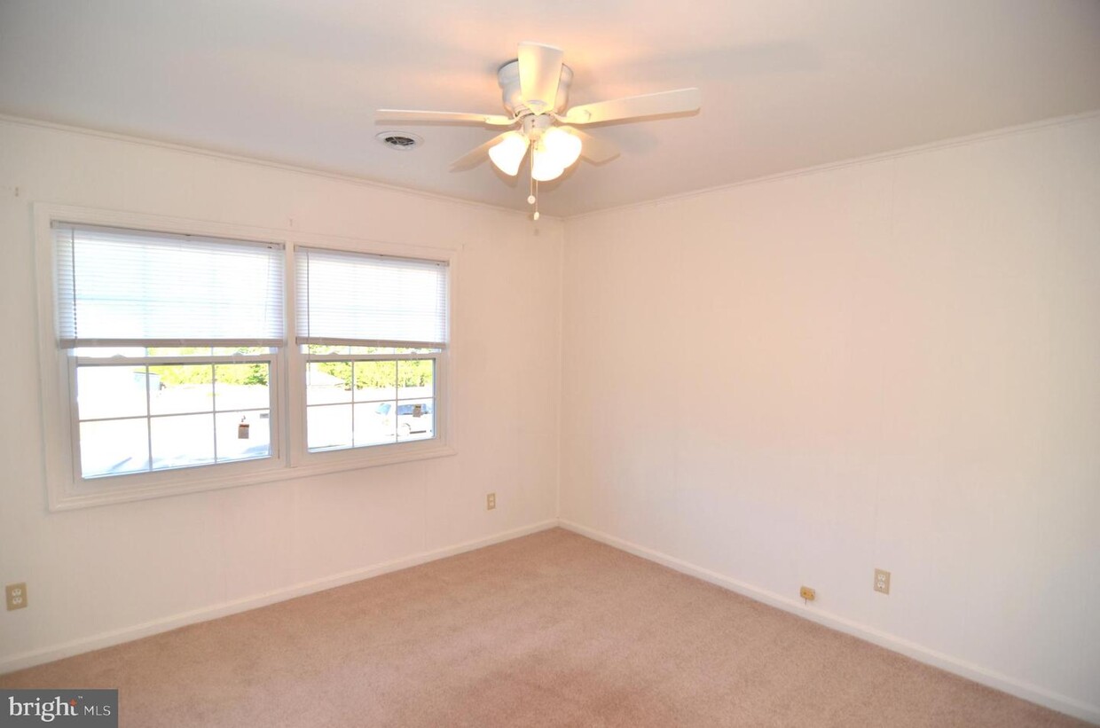 Primary Photo - 22095 Spring Valley Dr