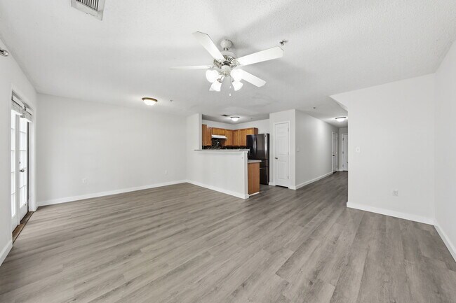 Foto del edificio - 345 Crooked Pine Trl