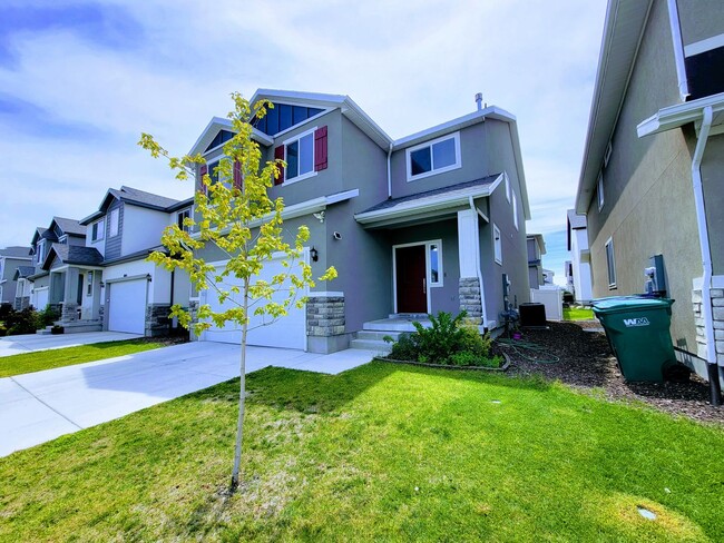 Building Photo - 1049 Albion Meadow Way