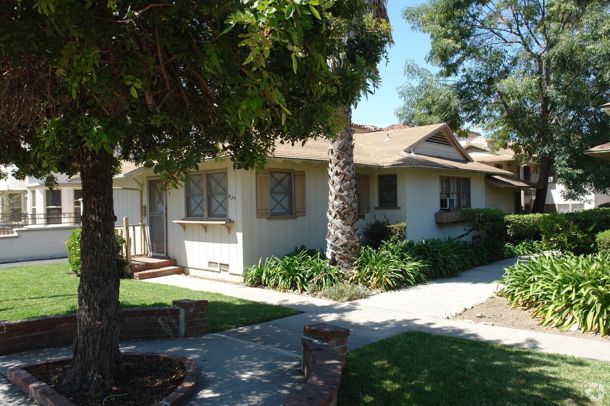 837 S Marengo Ave, Pasadena, CA 91106 Apartments in Pasadena, CA
