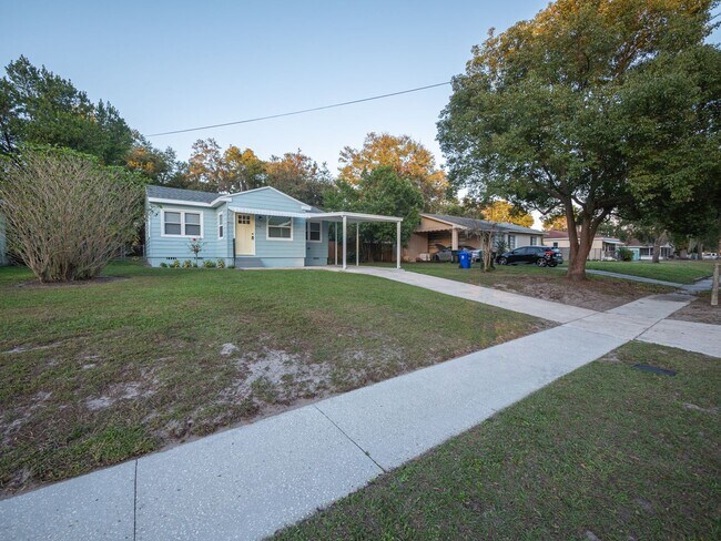 Building Photo - Historic District Rental Property!