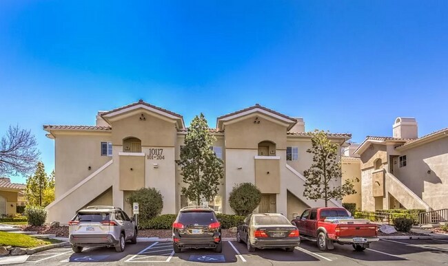 Foto del edificio - COMING SOON! BEAUTIFUL REMODELED 2 BEDROOM...