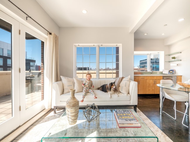 Foto del edificio - 32-86-86 41st St