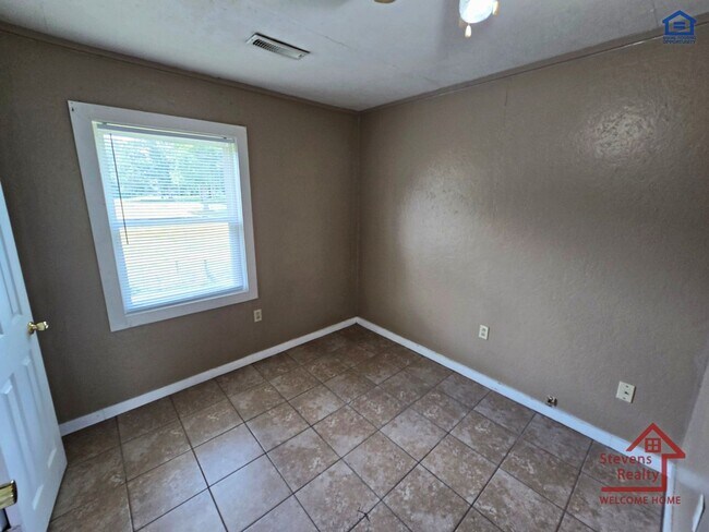 Foto del edificio - 620 Allie Ln