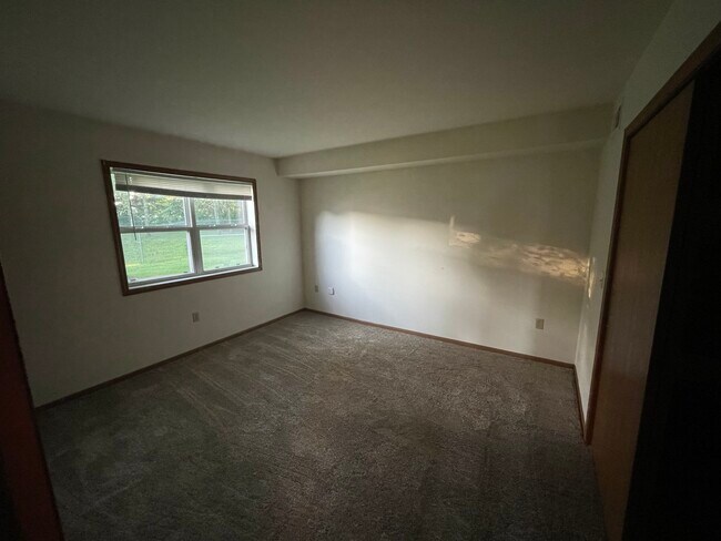 Bedroom - 544 Partridge Ct