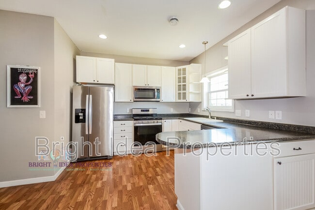 Foto del edificio - 5948 Oakgreen Ave N