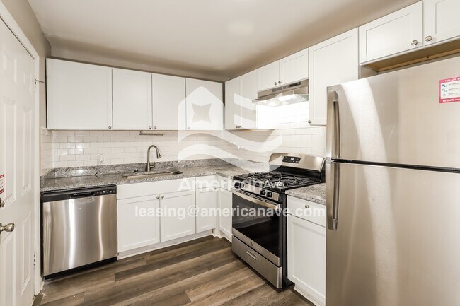 Building Photo - 3012 N 34th St