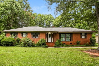 Building Photo - 758 Denning Pl