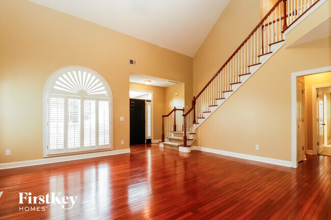 Foto del edificio - 1033 Bidwell Cir