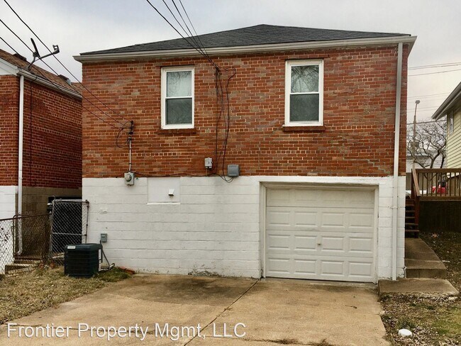 Building Photo - 2 br, 1 bath House - 2143 Sulphur Ave