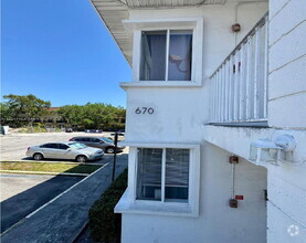 Building Photo - 660 NE 88th Terrace