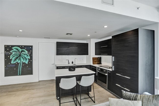 Foto del edificio - 45 SW 9th St