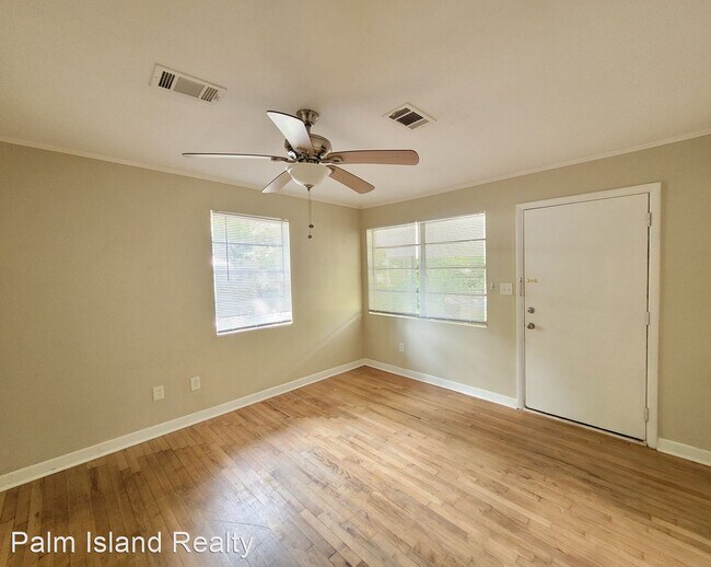 Building Photo - 3 br, 1 bath House - 106 Baynes Ave