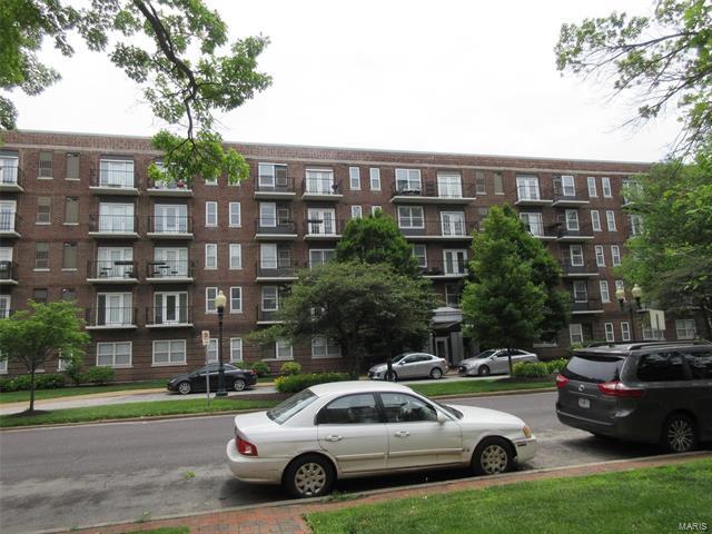 Foto del edificio - 5630 Pershing Ave
