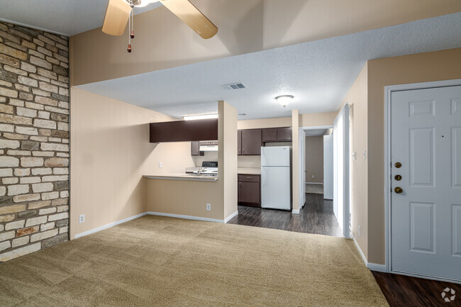 1BR, 1BA - 688SF - Living Room - Cedar Station Apartments