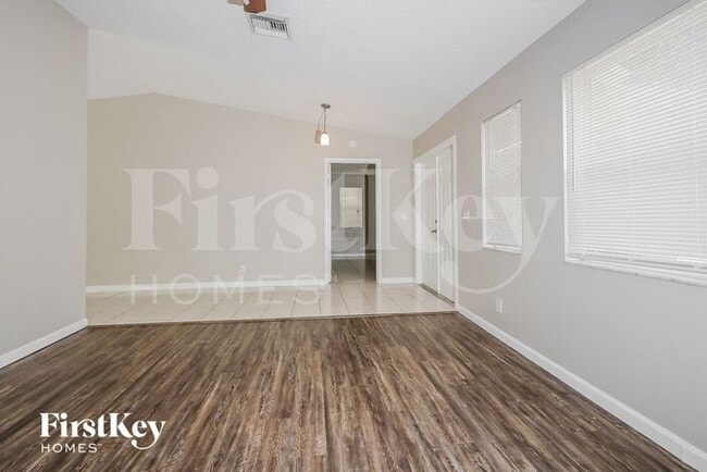 Foto del edificio - 525 20th Ave N