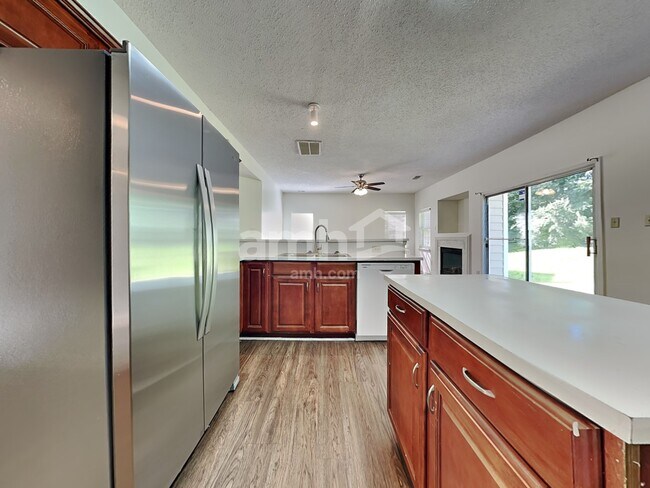Foto del edificio - 3814 Sipes Ln