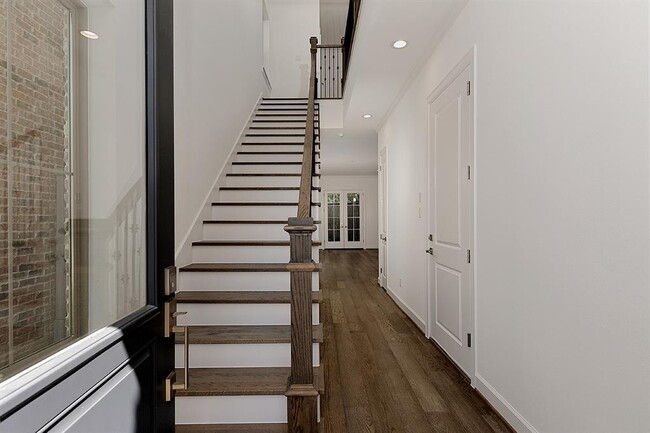 Foto del edificio - 156 Cinder Berry St