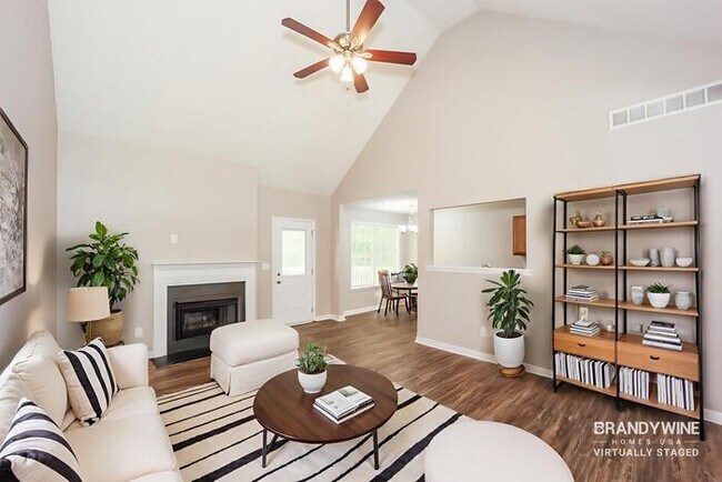 Building Photo - 2040 Club Bay Dr