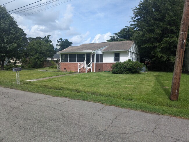 Foto del edificio - 202 Kay Rd