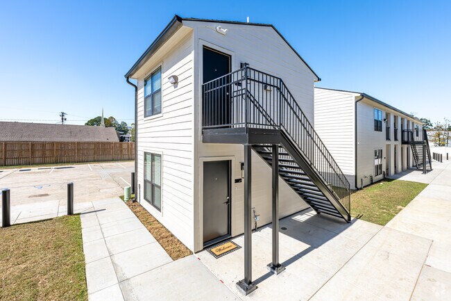 Foto del edificio - Zurqui at Mohican: Mid City North Apartments
