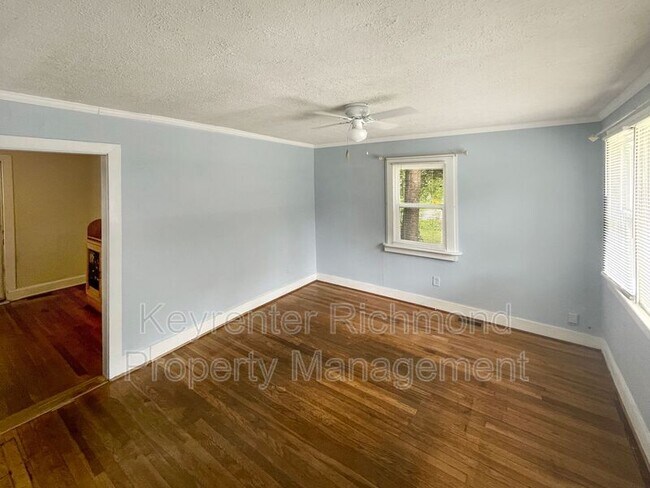 Foto del edificio - 12030 Lucks Ln