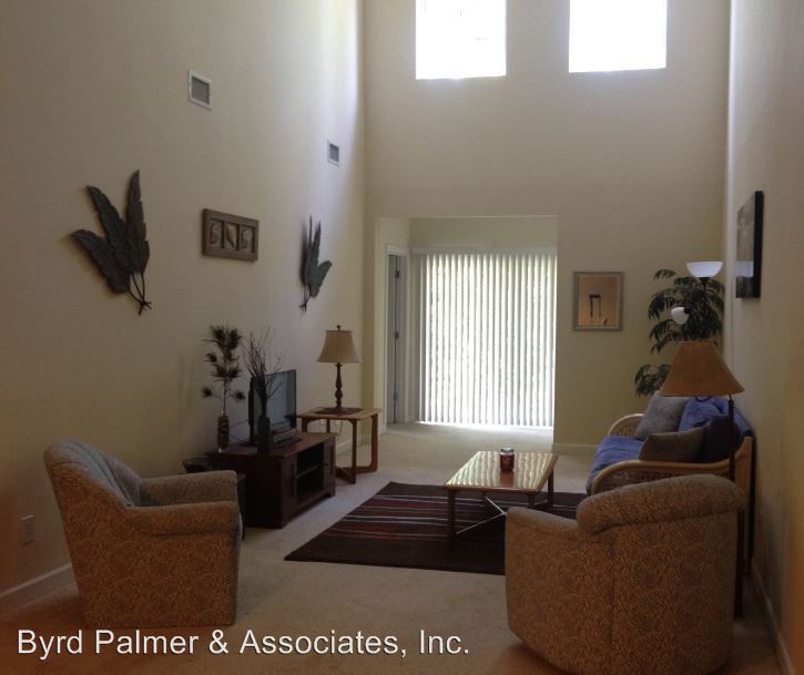 Foto principal - 1128 Fairway Ln