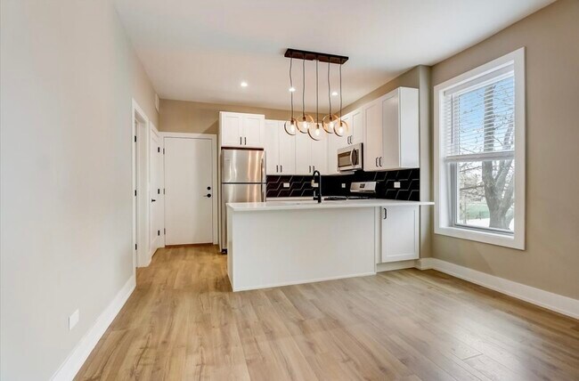 Foto del edificio - 3001 N Sawyer Ave
