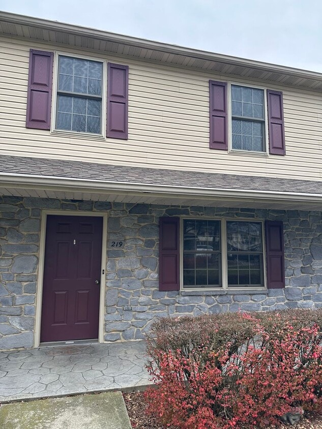 Foto principal - 3 Bedroom Townhouse Leola