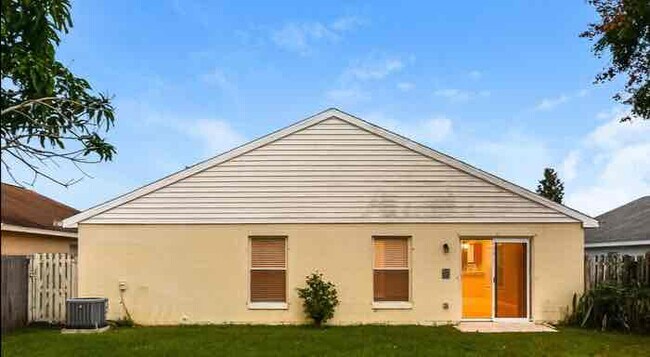 Building Photo - 11195 Galvin Dr