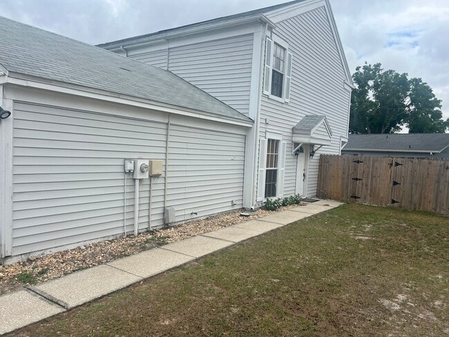 Photo - 12325 Villager Ct (Tampa, FL) Townhome