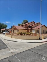 Building Photo - 8600 Abanico Ct