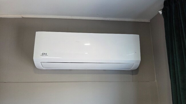 Building Photo - 1421 S Carey St