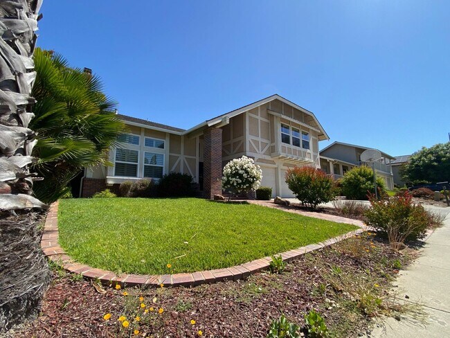 Foto del edificio - ALMADEN VALLEY - Sharp home with 4 large b...