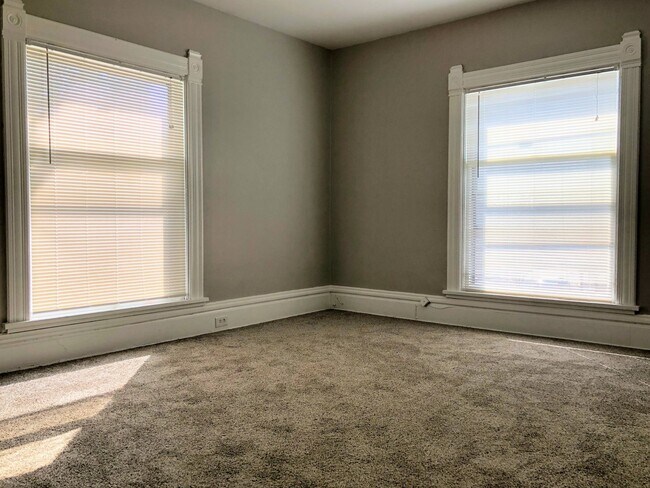 Foto del edificio - 839 Turner Ave NW