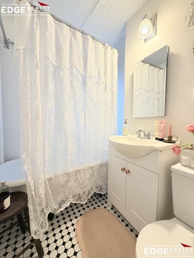 Foto del edificio - 239 Kelton St