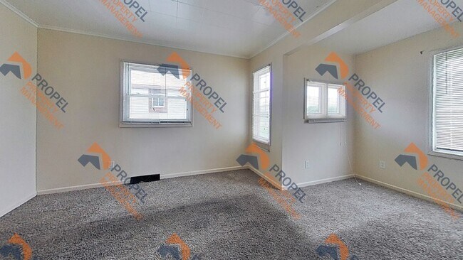 Foto del edificio - 25117 Malvina Ave