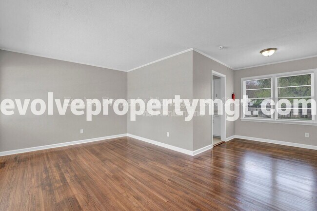 Building Photo - 1012 Mt Moriah Rd