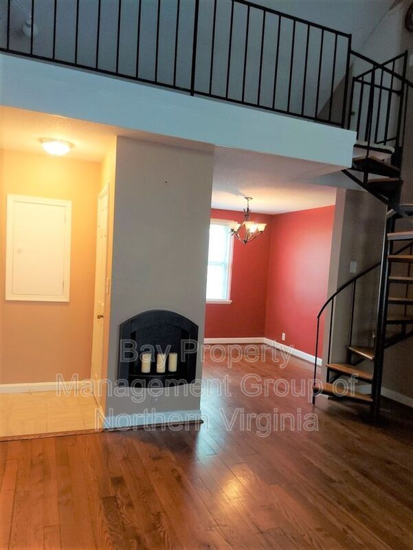 Building Photo - 4608 31st Rd S