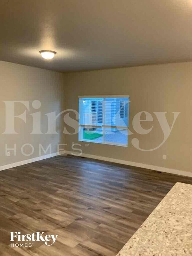 Building Photo - 11123 Murrelet Dr