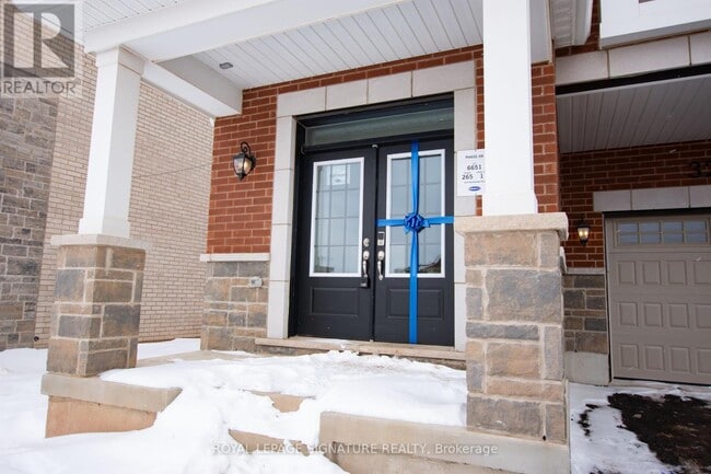 Building Photo - 3216 Meadowridge Dr