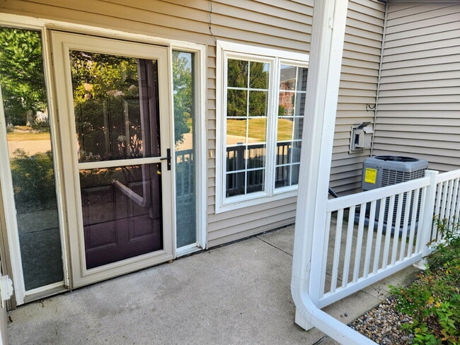 Building Photo - 2008 NW Ashton Ln