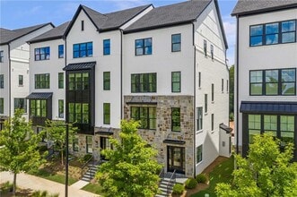 Building Photo - 2042 Juliette Ave
