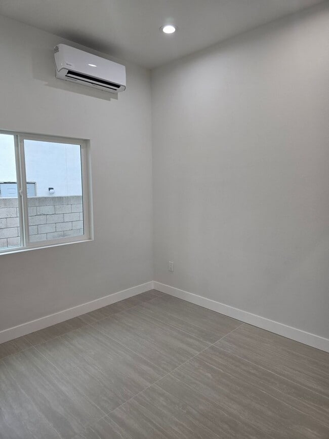 Photo - 12685 Aristocrat Ave Apartment