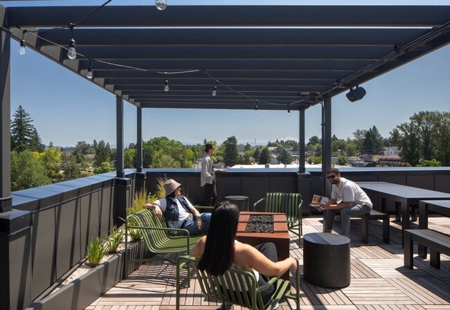 Foto del edificio - Arts Plaza