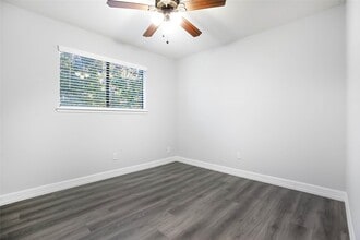 Building Photo - 56 E White Willow Cir