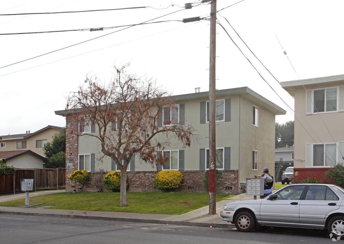 Primary Photo - 1350 Warburton Ave