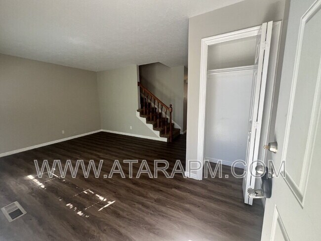 Foto del edificio - 4289 Hwy 89