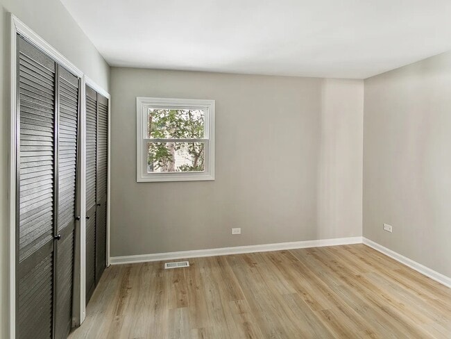 Building Photo - 574 Cochise Pl