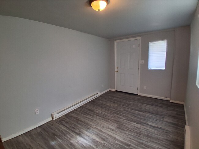 Foto del edificio - 212 Edwards St